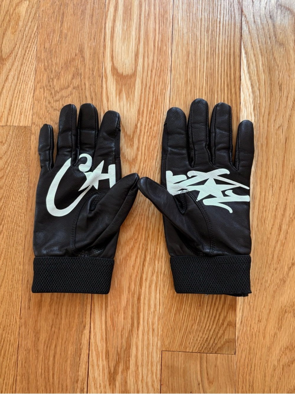 Corteiz RTW Rulez The World Black Leather Logo Print Gloves S/M Small/Medium